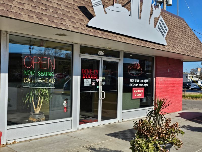 Kansas Late-Night Kitchens That Stay Busy Long After The Town Goes Quiet 6 Doo-Dah Diner