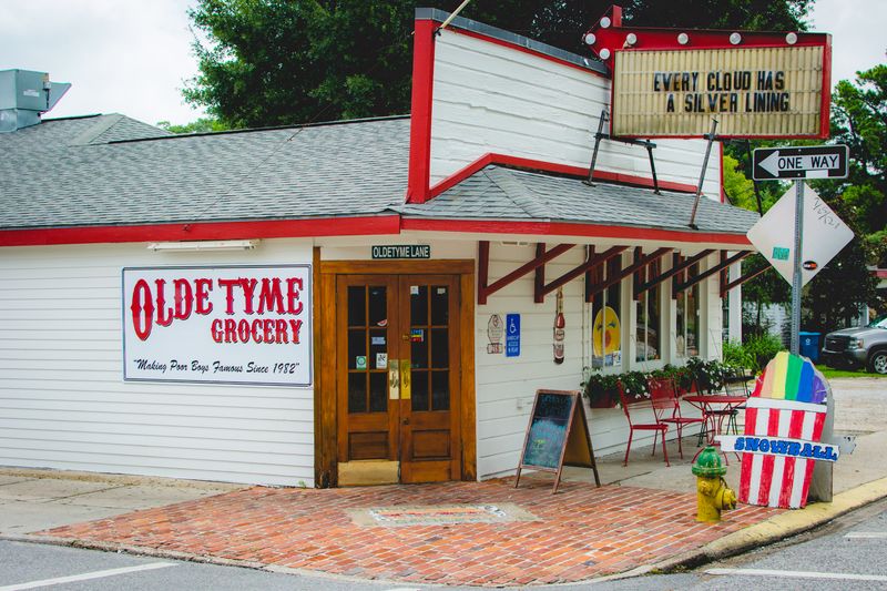 19 Plate Lunch Spots Across America Where the Daily Special Sells Out Before 1 PM 7 Olde Tyme Grocery - Lafayette, Louisiana