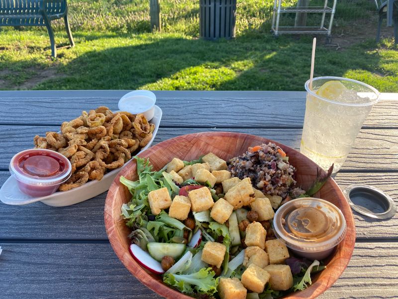 Sweet Tea and Sips That Pair