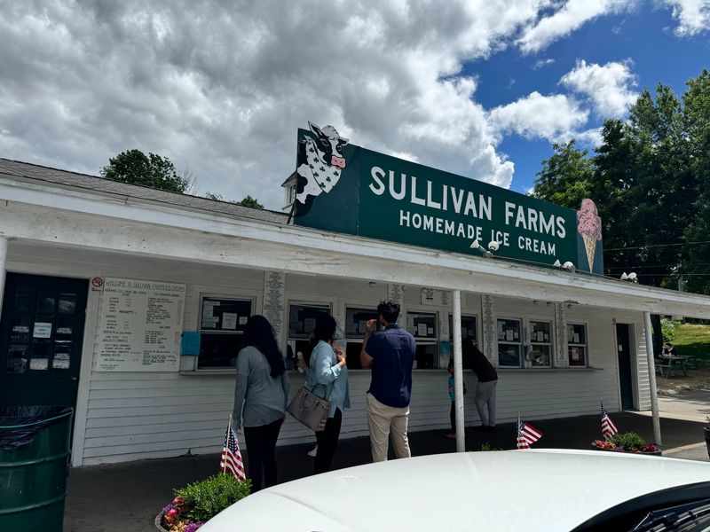 Sullivan Farms Homemade Ice Cream - Tyngsborough, Massachusetts