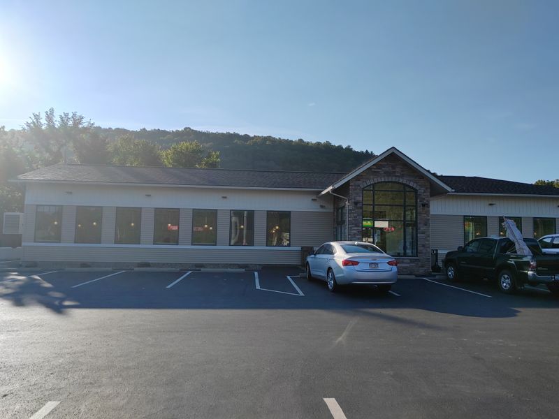 15 Roadside Pie Counters Across America Where Slices Are Still Cut Extra Thick 3 Bingham's - Kingsley, Pennsylvania