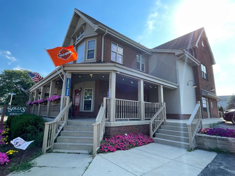 Solly's Grille - Glendale, Wisconsin