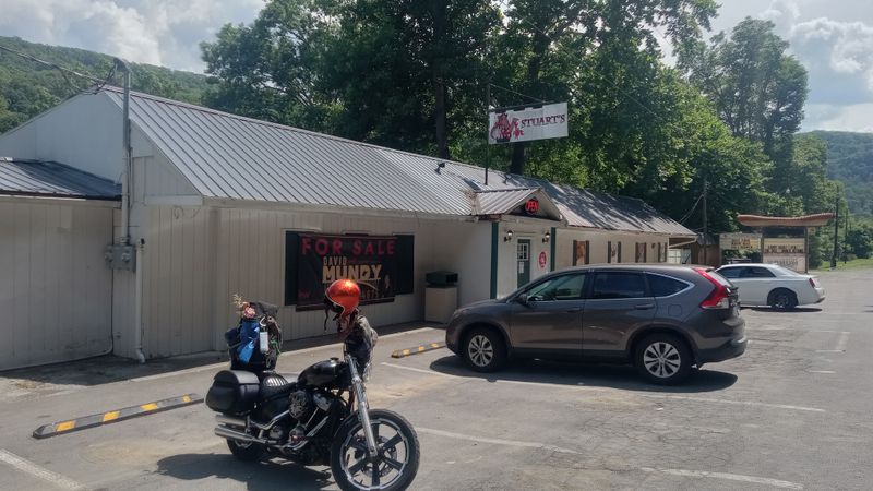 Stuart's Smokehouse & Seafood - Alderson, West Virginia