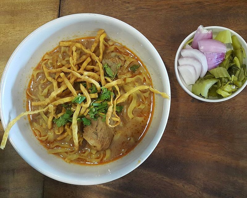 17 Thai Dishes That Prove This Might Be the Most Addictive Cuisine in the World 22 Khao Soi