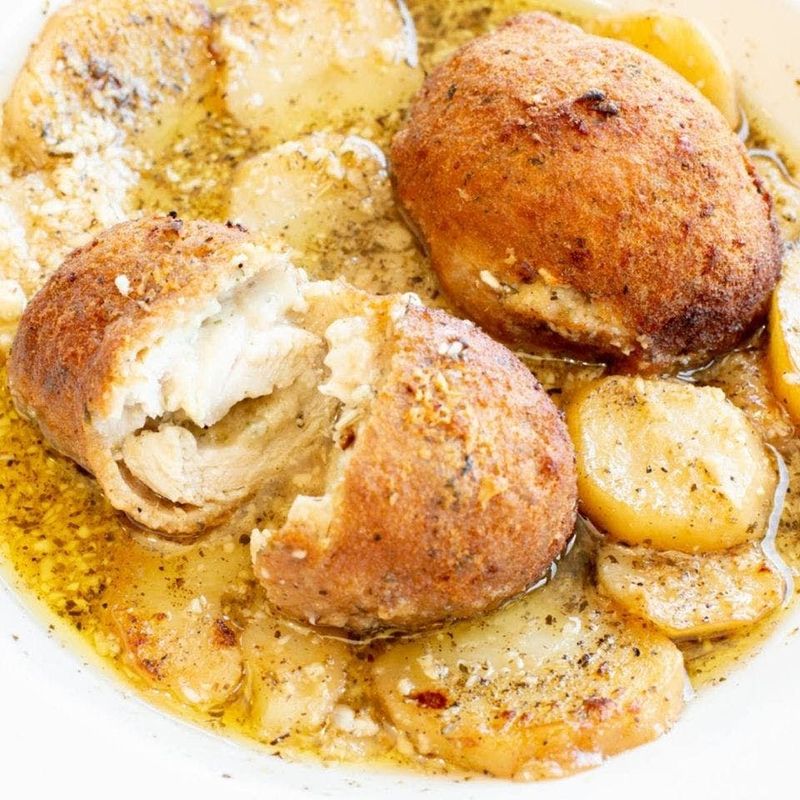 This Illinois Italian Counter Still Serves Red Sauce Like It’s 1955 12 Garlic Bread To Steal the Show