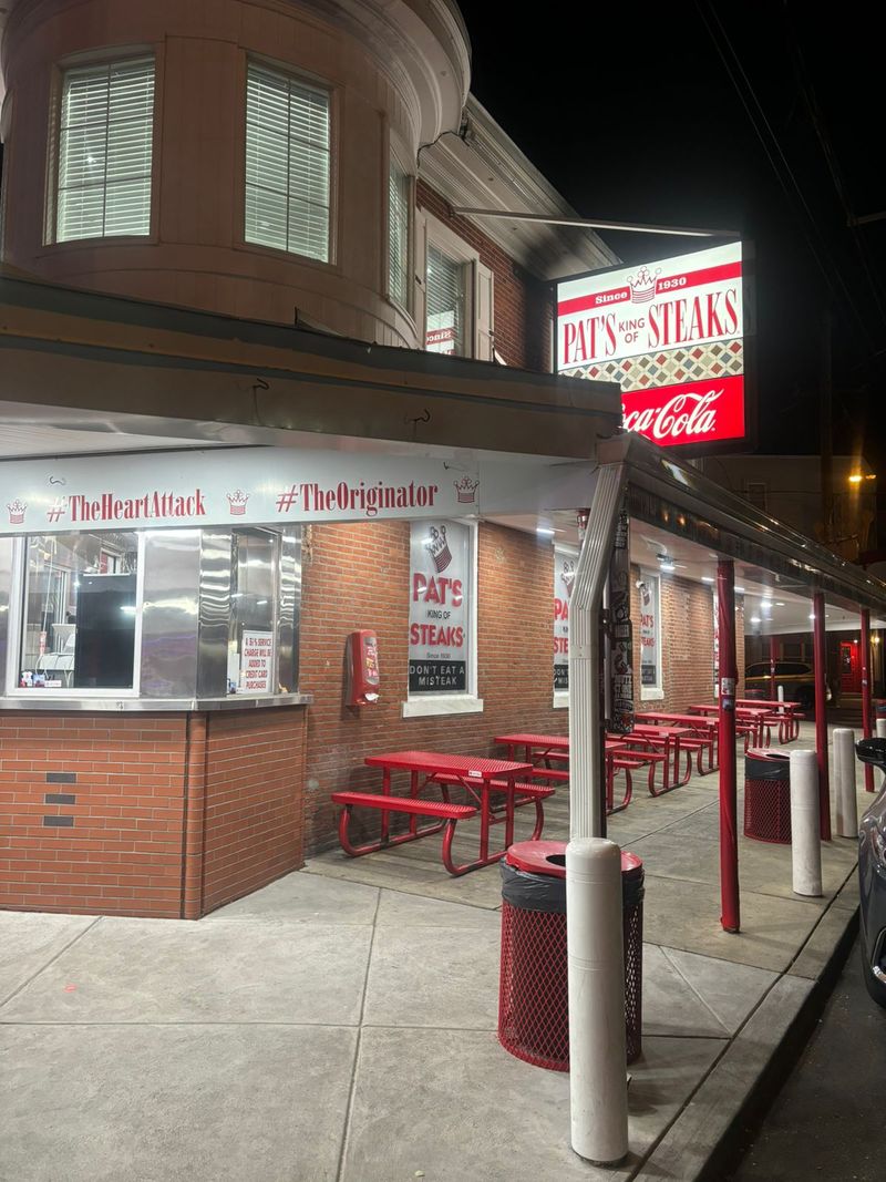 50 States, 50 Restaurants Every Food Lover Should Try 43 Pat's King of Steaks – Philadelphia, Pennsylvania