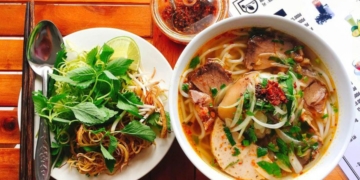 Light but Full of Flavor 15 Vietnamese Dishes Perfect for Hot Summer Days