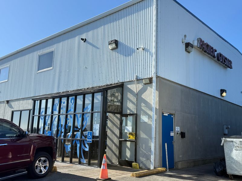 12 Oregon Seafood Counters Where Chowder Bowls Warm Up Any Rainy Day 13 The Fish Peddler at Pacific Oyster - Bay City, Oregon