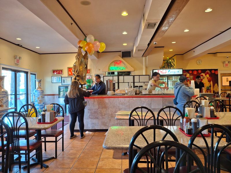 Phở Oregon Restaurant - Portland, Oregon