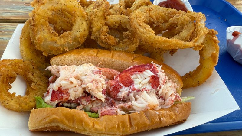 I Drove Across Maine To Taste 12 Lobster Roll Shacks And 4 Were Pure Magic 7 Five Islands Lobster Co – Georgetown, Maine