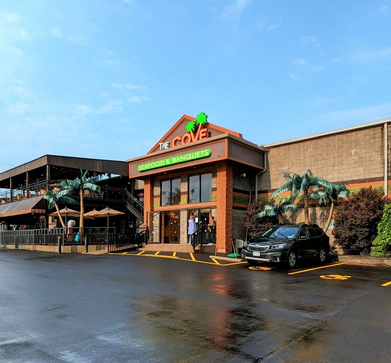 The Cove - Seafood & Banquets - Depew, New York