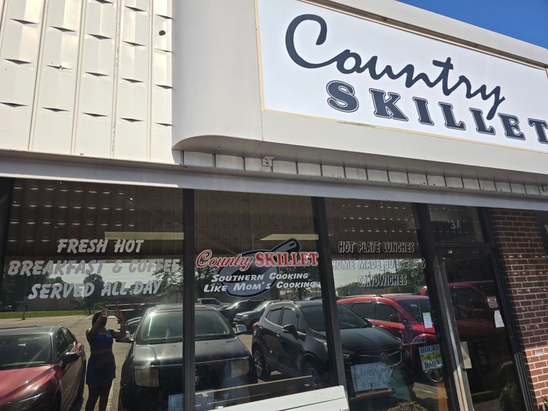 The Country Skillet - Southaven, Mississippi