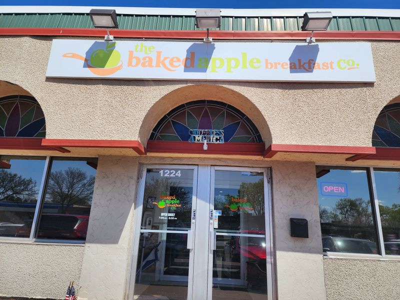 12 Illinois Breakfast Spots Where the Bacon Fryer Never Seems to Cool Down 14 The Baked Apple Breakfast Co. - Downers Grove, Illinois