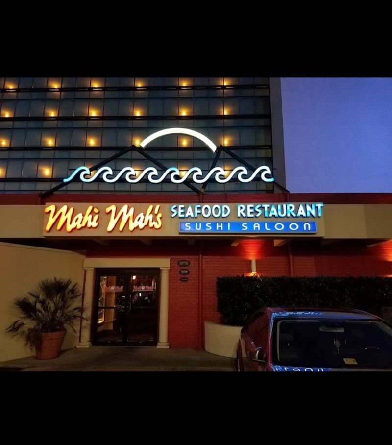 Mahi Mah’s – Virginia Beach, VA