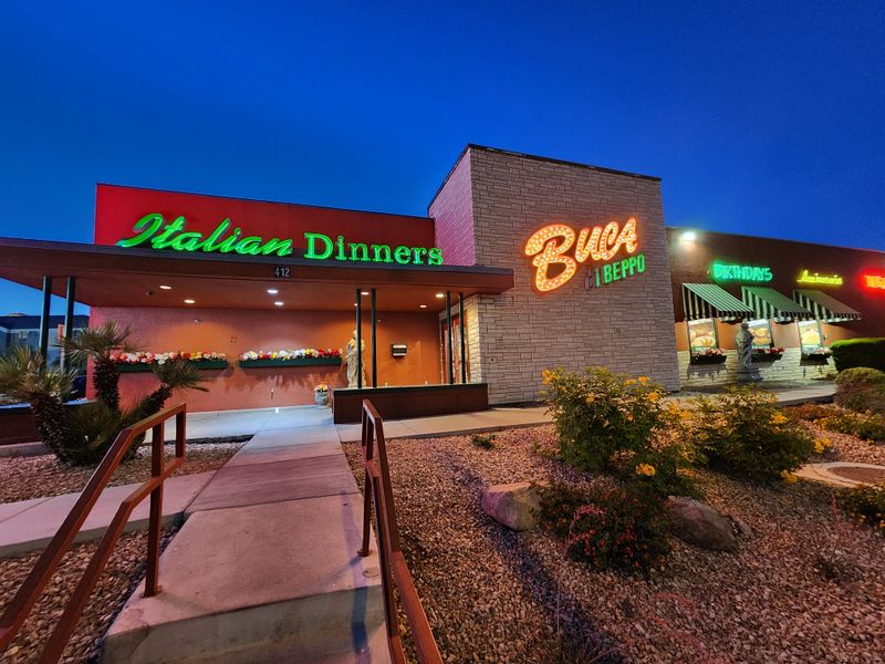 17 Old-School Italian Restaurants Where the Decor Hasn’t Changed in Decades 20 Buca di Beppo — Las Vegas, Nevada
