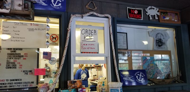 This South Carolina Lowcountry Shack Serves Shrimp Burgers And Fried Baskets That Taste Like A Day On The Marsh 19 Service With A Smile
