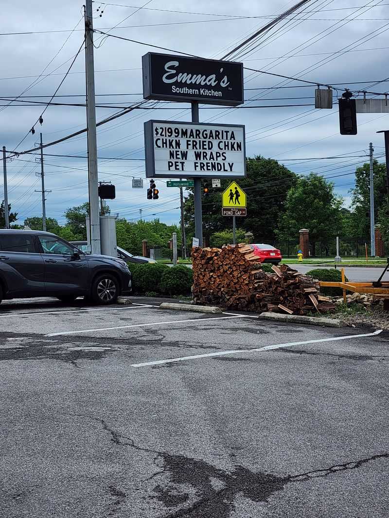 Emma's Southern Kitchen - Knoxville, Tennessee