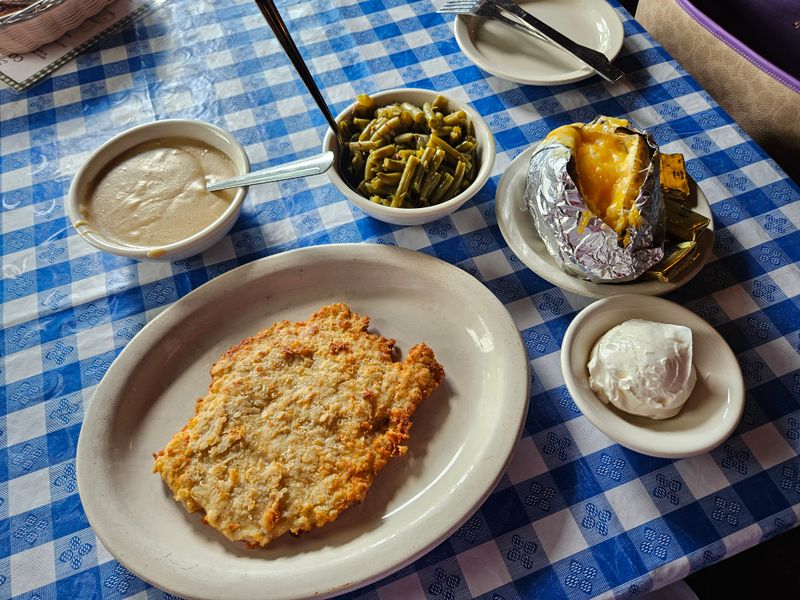 Stroud's Oak Ridge Manor - Kansas City, Missouri