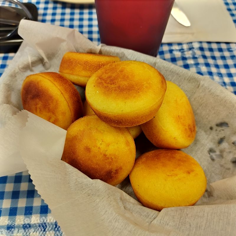 Cornbread With A Wink Of Sweet