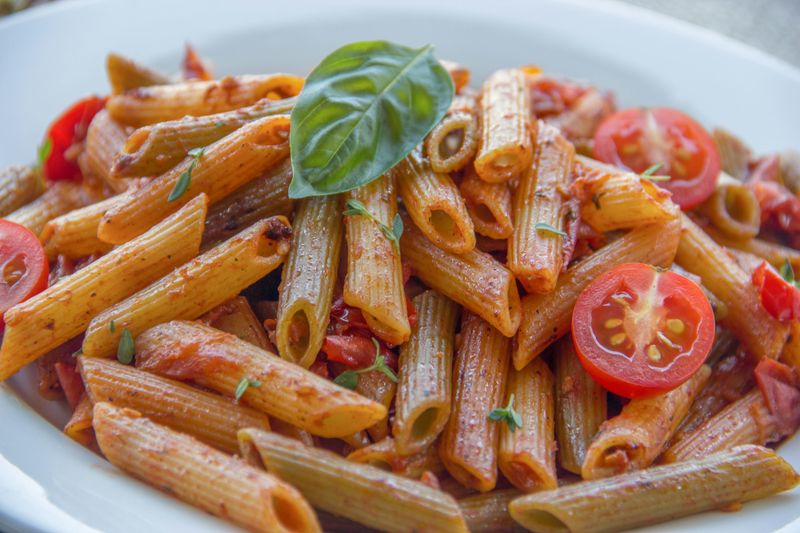 Pasta with tomato sauce