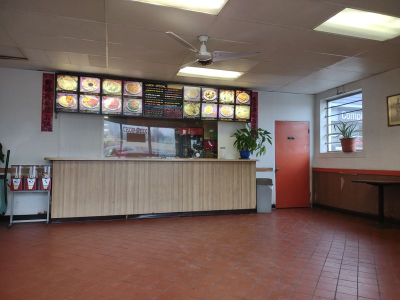 16 New York Neighborhood Chinese Spots Locals Rely On For Takeout Night After Night 11 Chop Stix Restaurant - Albany, New York