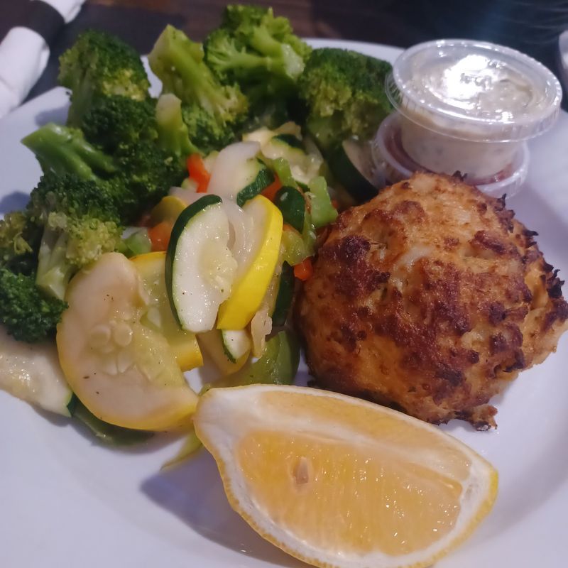 Costas Inn - Baltimore, Maryland