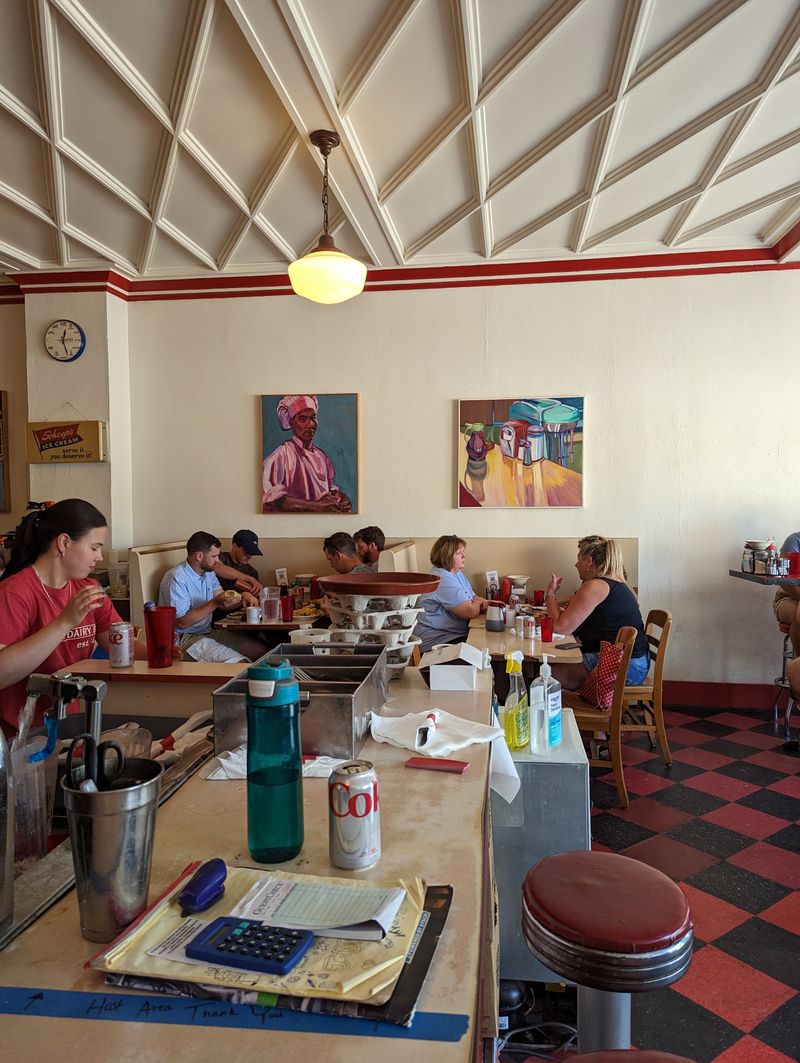 This Wisconsin Game-Day Diner Serves Scramblers And Pancakes So Big Locals Skip Lunch After Breakfast 16 Communal Tables And Fast Service