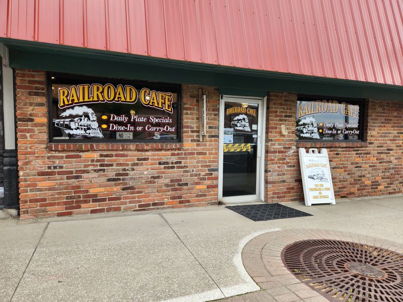 Railroad Cafe Lounge - Mitchell, Indiana