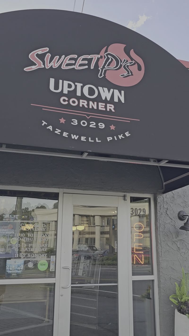 13 Tennessee Meat-and-Three Counters Where Locals Say Every Plate Feels Like Sunday 18 Sweet P's Uptown Corner - Knoxville, Tennessee