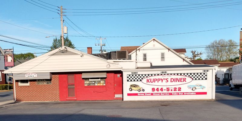 13 Pennsylvania Diners Where The Retro Vibe Never Went Away 8 Kuppy's Diner - Middletown, Pennsylvania