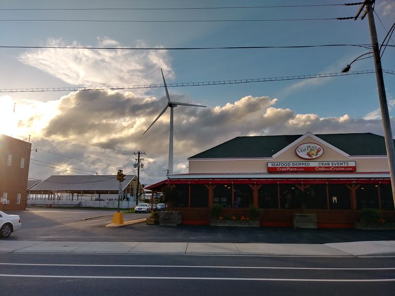 Roadside Food Gems in Every State You'll Be Glad You Pulled Over For 25 The Crab Place – Crisfield, Maryland