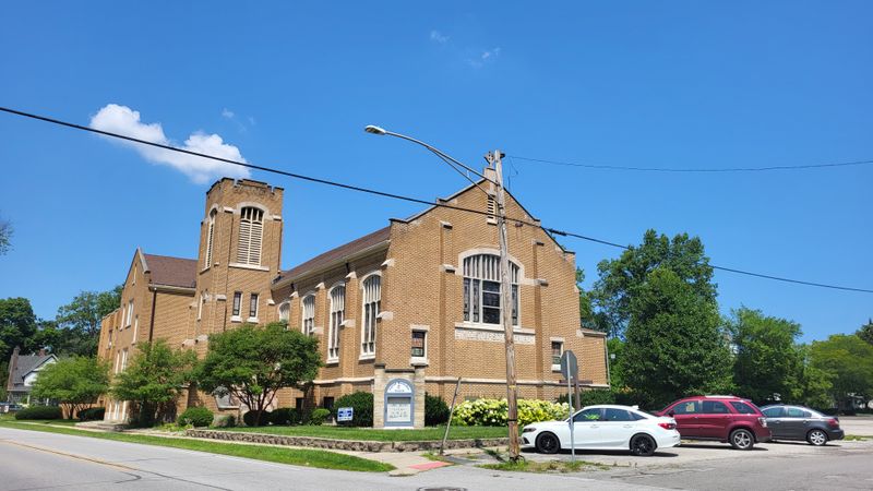 20 Church Basement Suppers Across America Serving Casseroles and Pies the Community Way 12 Community United Methodist Church - Chesterton, Indiana