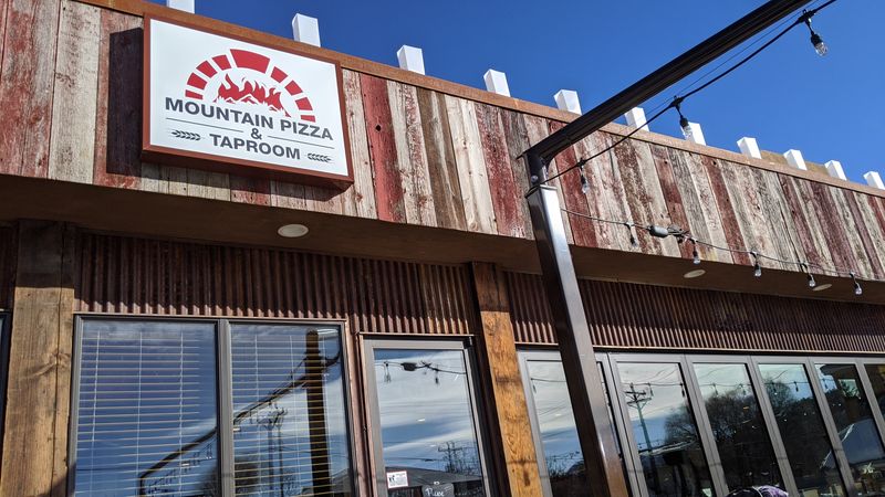 Mountain Pizza and Taproom – Pagosa Springs, CO