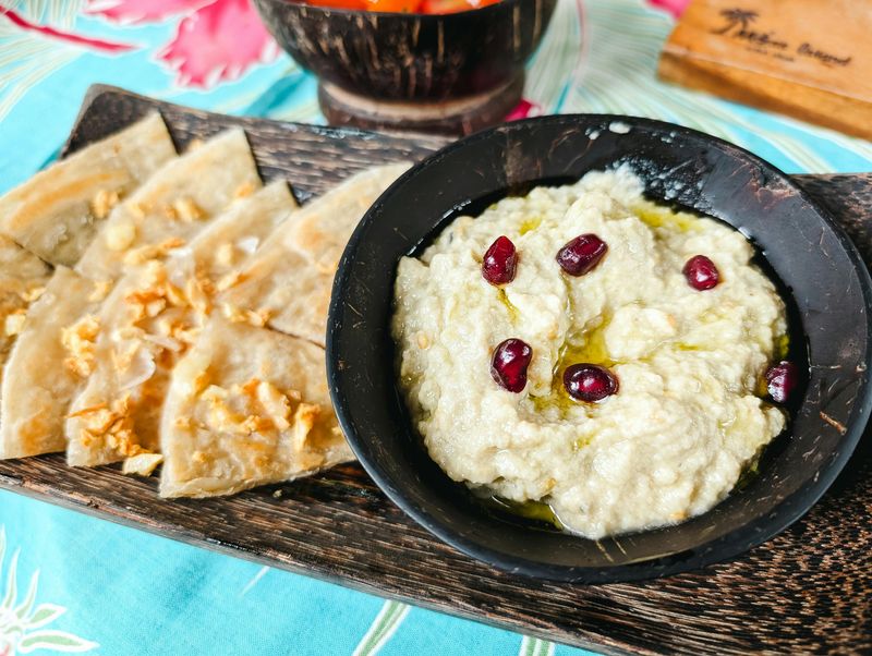 Baba ganoush with warm bread