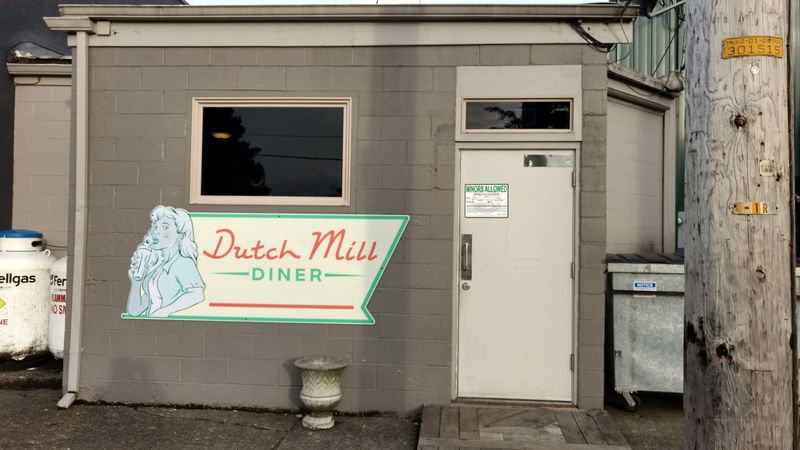 Dutch Mill Cafe - Tillamook, Oregon
