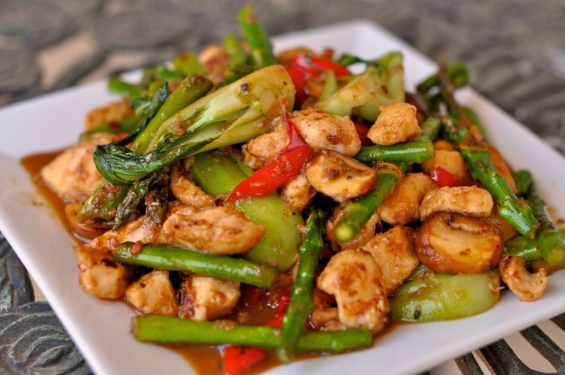 Chicken stir-fry with vegetables