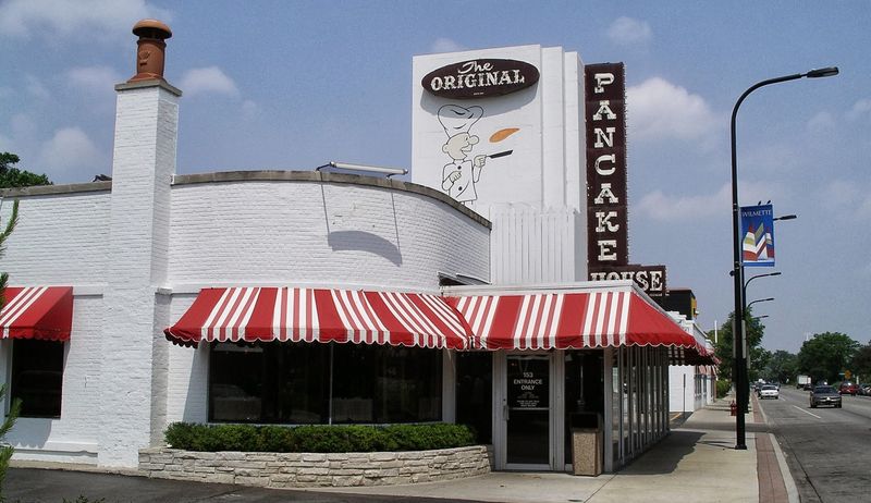 11 Breakfast Houses Across America Where the Syrup Never Stops Flowing 16 Walker Bros. Original Pancake House - Wilmette, Illinois