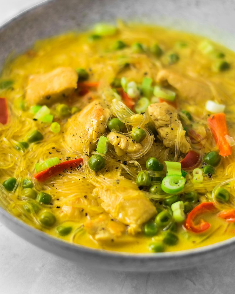20 Asian Fast-Food Dishes That Deserve a Spot on Every Takeout Menu 13 Green Curry Chicken