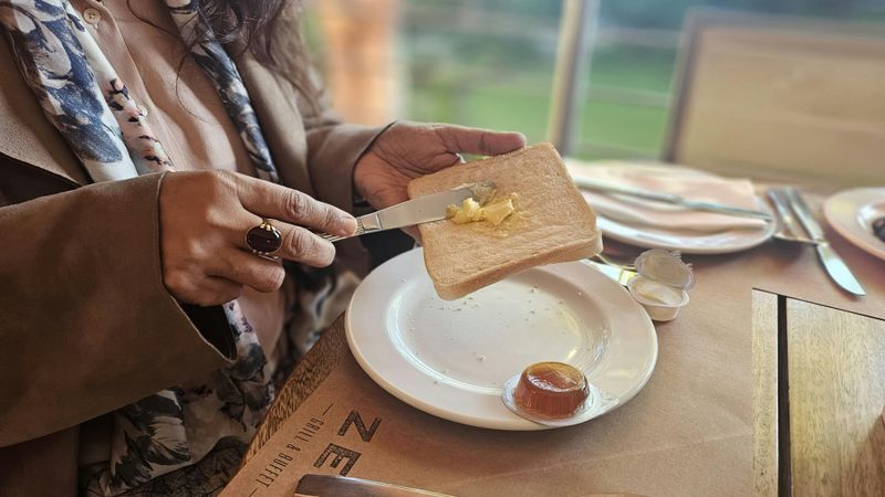 16 Foods People Used to Eat Weekly That Now Feel “Too Heavy” 18 Bread and butter