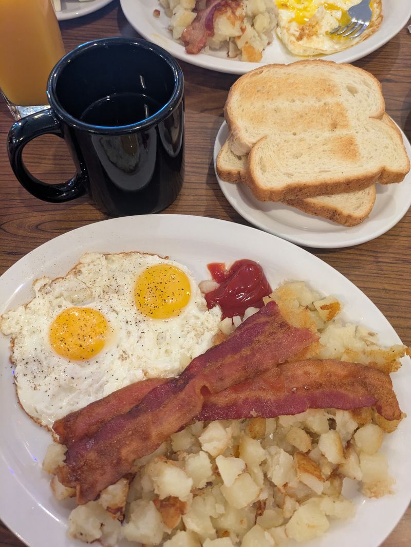 Heaping Hash Browns, Home Style