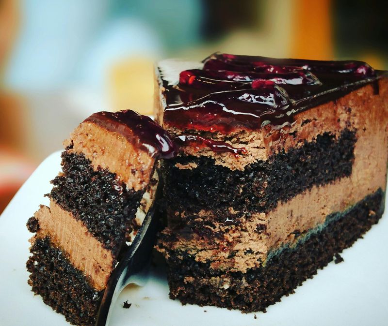 15 Foods People Say They “Don’t Eat Anymore” (But Still Order Quietly) 15 Chocolate cake
