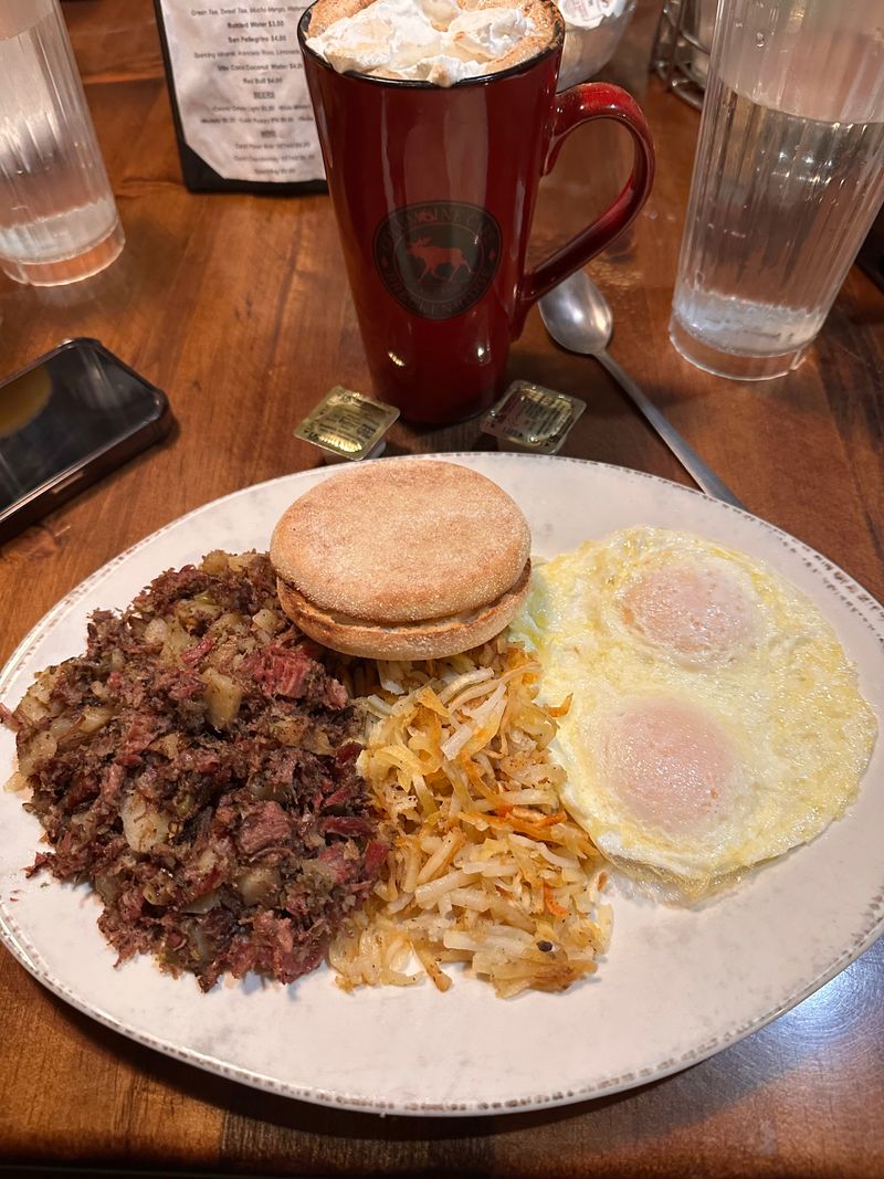 This Breckenridge Mountain Café Serves Breakfast Plates Travelers Swear Are Worth The Altitude 19 What Locals Recommend First