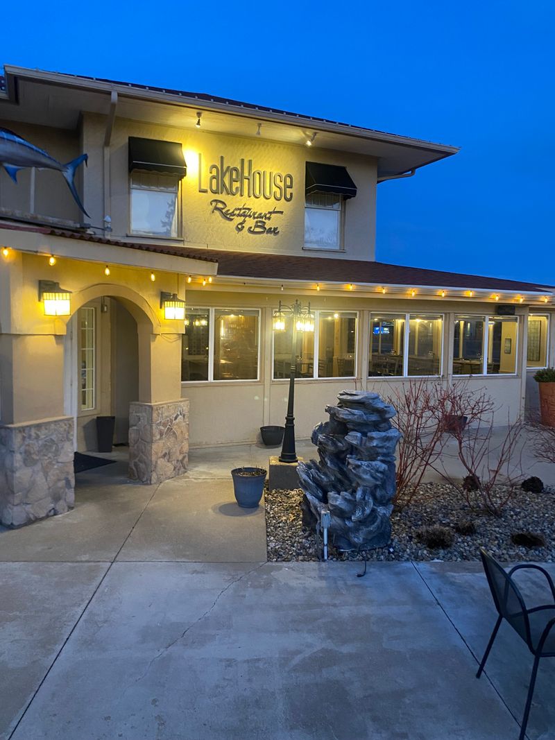 Weekend Live Music And Sirloin