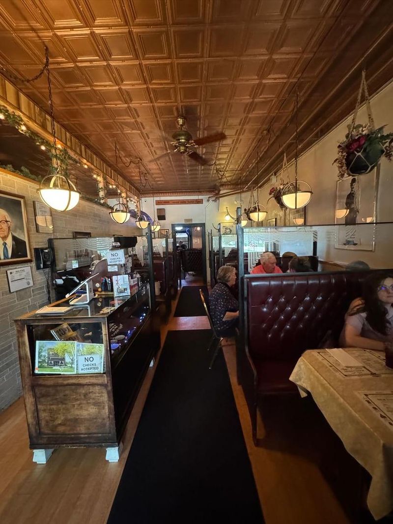 Classic American Chophouse Spirit