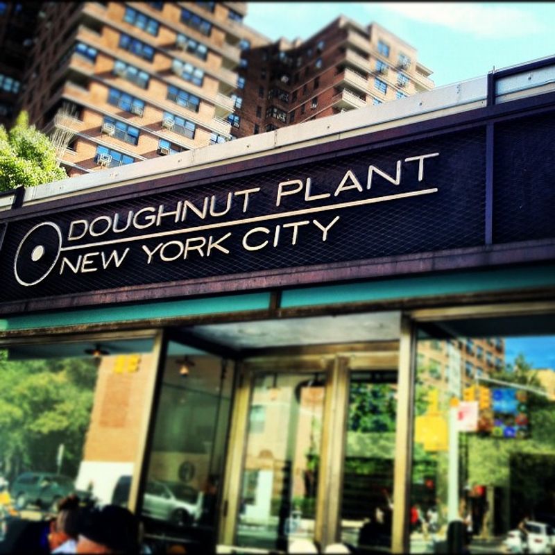 23 Classic American Bakeries Still Making Donuts the Way Grandpa Remembered 5 Doughnut Plant