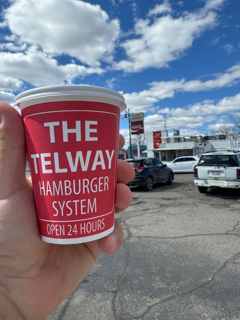 This Detroit Burger Joint Serves Slider Burgers Locals Say Haven’t Changed In Decades 17 Coffee With Your Midnight Snack