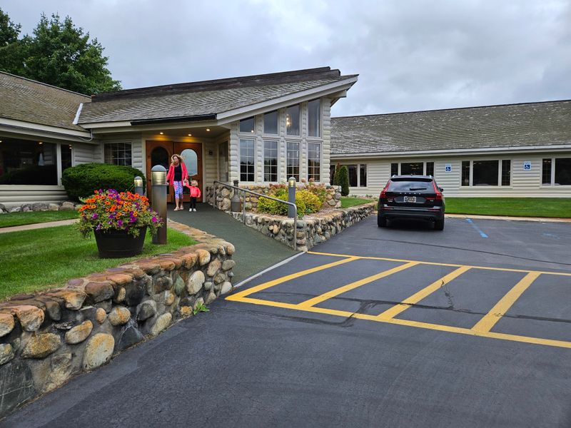 12 Michigan Lakefront Restaurants Where Fried Fish Still Tastes Like A Vacation Night 4 Boone's Long Lake Inn - Traverse City, Michigan
