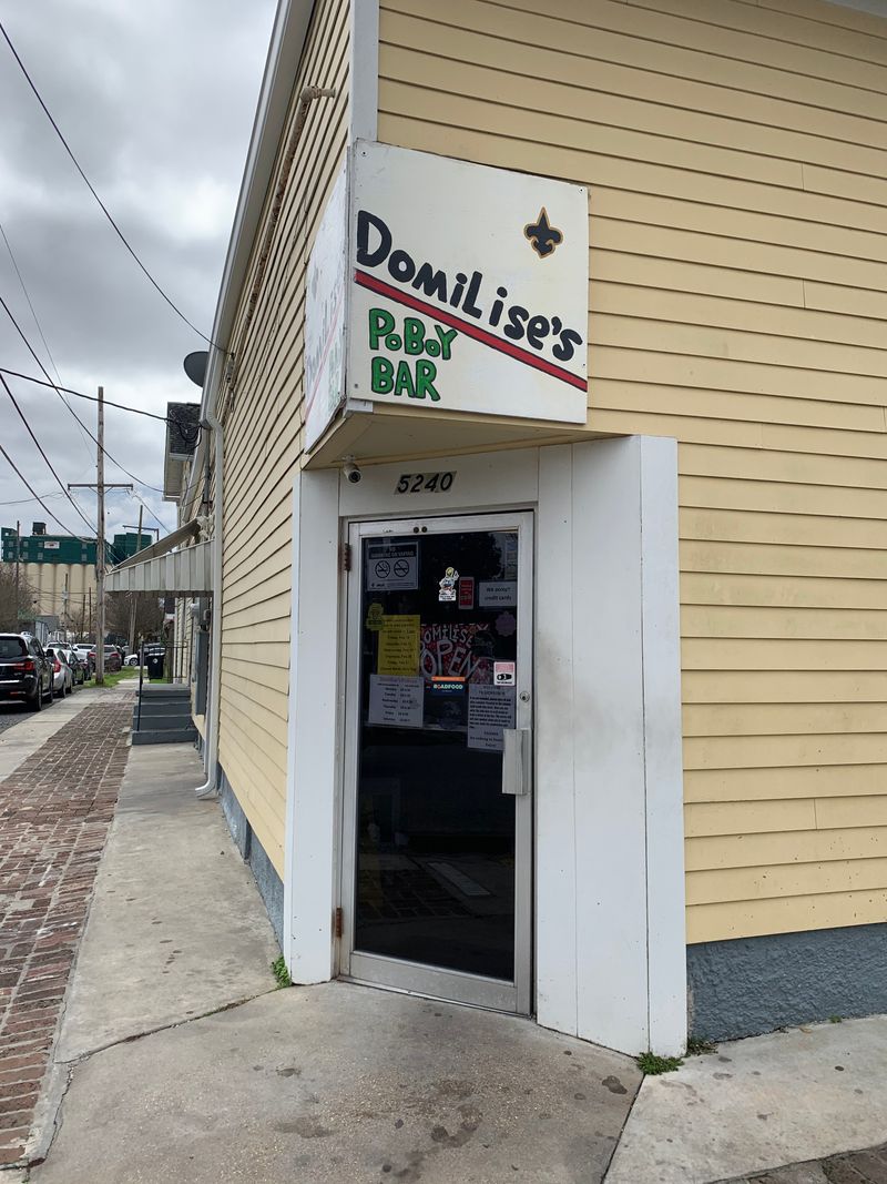 Domilise's Po-Boy & Bar – New Orleans, Louisiana