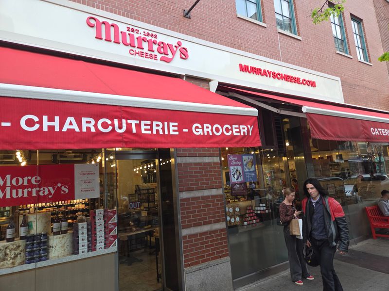 21 Comfort-Food Cafes Across America Where the Mac and Cheese Comes Out Bubbling Hot 14 Murray's Cheese - New York, New York