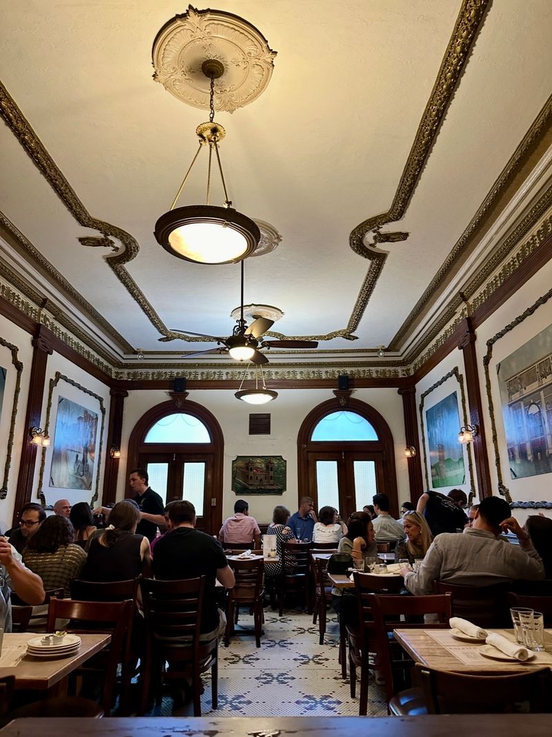 This Philadelphia Italian Restaurant Serves Red-Sauce Classics Locals Say Never Go Out Of Style 11 Walls That Tell Stories